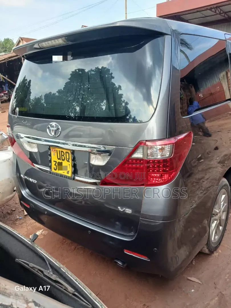 Toyota Alphard 2012 Gray