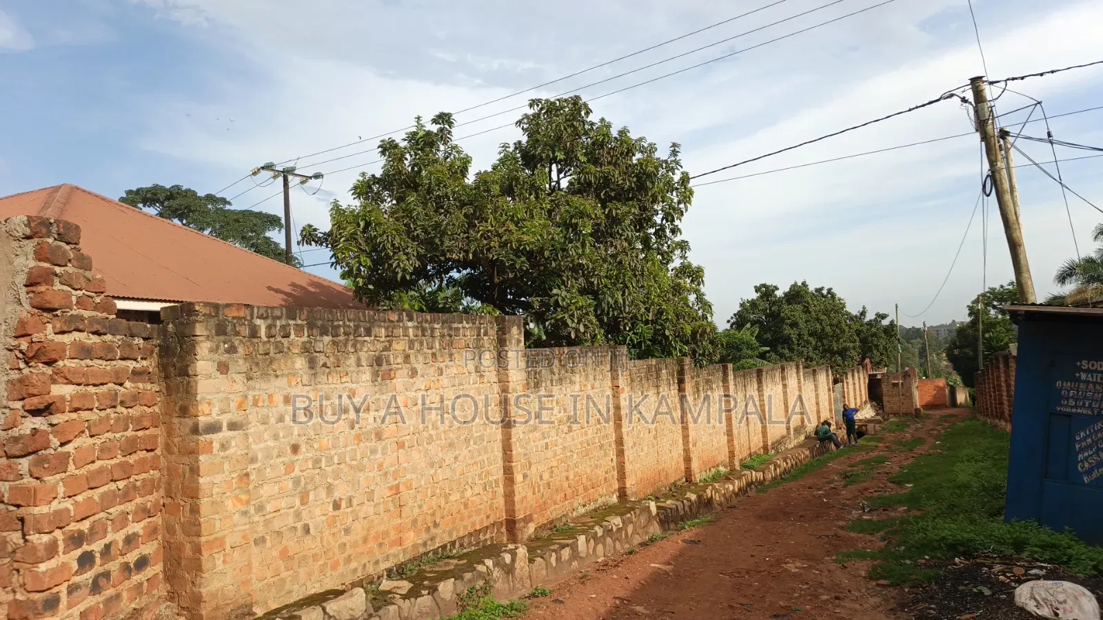 Namugongo 25decimals Titled. In Perimeter Wall. 50metres Off Tarmac