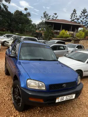 Toyota RAV4 2.0 4x4 2004 Blue