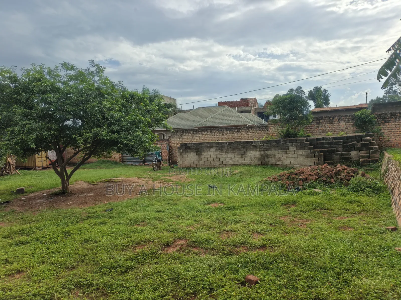 Namugongo 25decimals Titled. In Perimeter Wall. 50metres Off Tarmac
