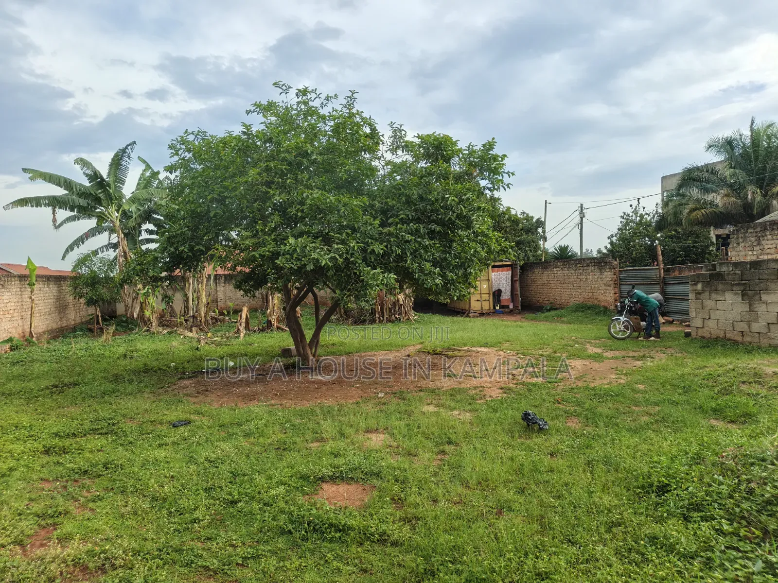 Namugongo 25decimals Titled. In Perimeter Wall. 50metres Off Tarmac