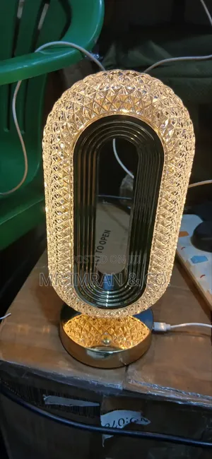 Gold Oval Crystal Table Lamp