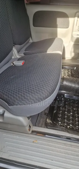 Toyota Sienta 1.5 AWD 2007 Gray