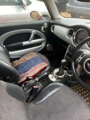Mini Cooper Cabriolet 2004 Red