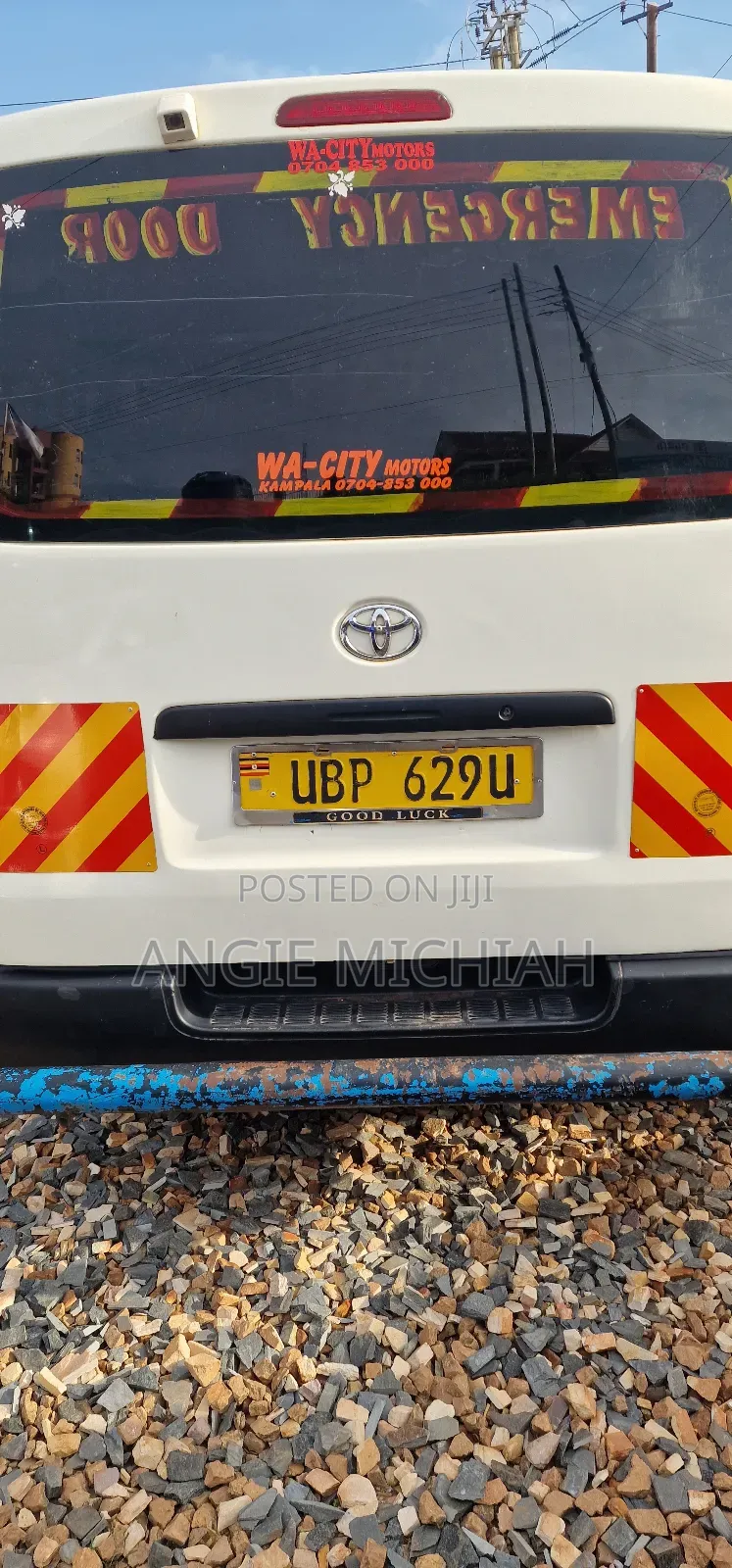 Toyota Grand HiAce G 3.0 Diesel Turbo RWD 8-Seater 2002 White
