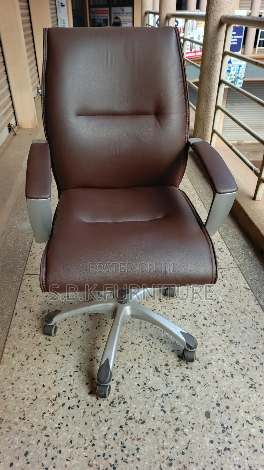 Short Back Executive Chair