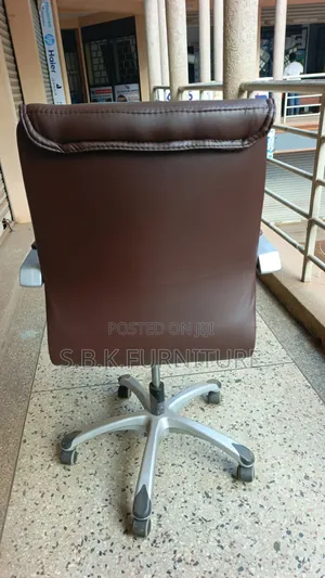 Short Back Executive Chair
