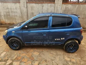 Toyota Vitz 1.5 FWD 3dr 1999 Blue