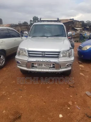 Toyota Land Cruiser 90 1997 Silver