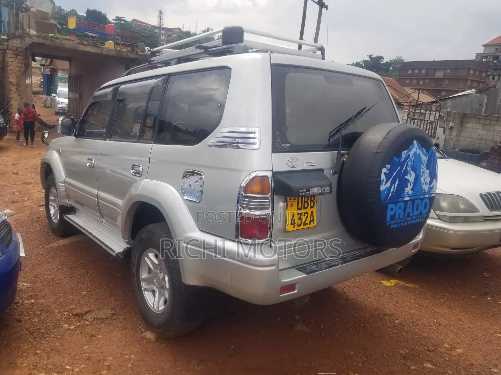 Toyota Land Cruiser 90 1997 Silver