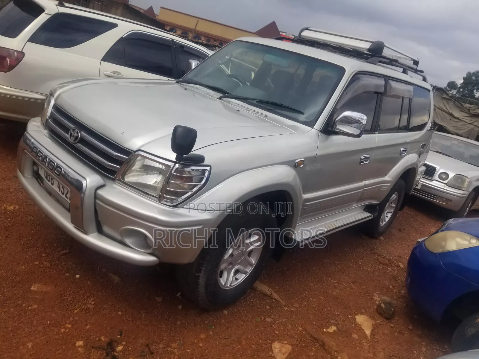 Toyota Land Cruiser 90 1997 Silver