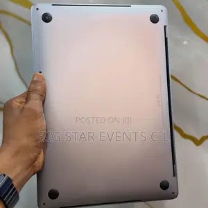 Laptop Apple MacBook Pro 2018 8GB Intel Core i5 SSD 512GB