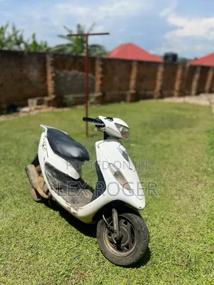 Yamaha Crux 1999 White