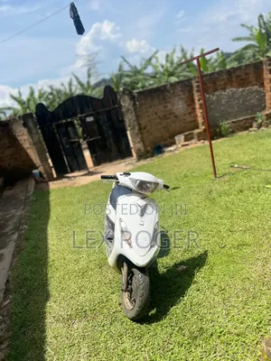 Yamaha Crux 1999 White