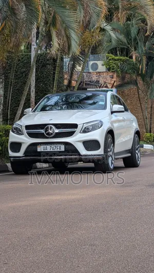 Mercedes-Benz GLE-Class GLE 350d 4MATIC 2017 White