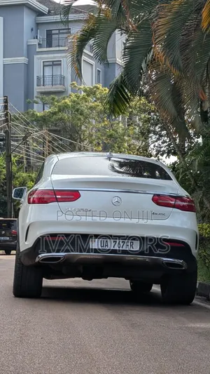 Mercedes-Benz GLE-Class GLE 350d 4MATIC 2017 White