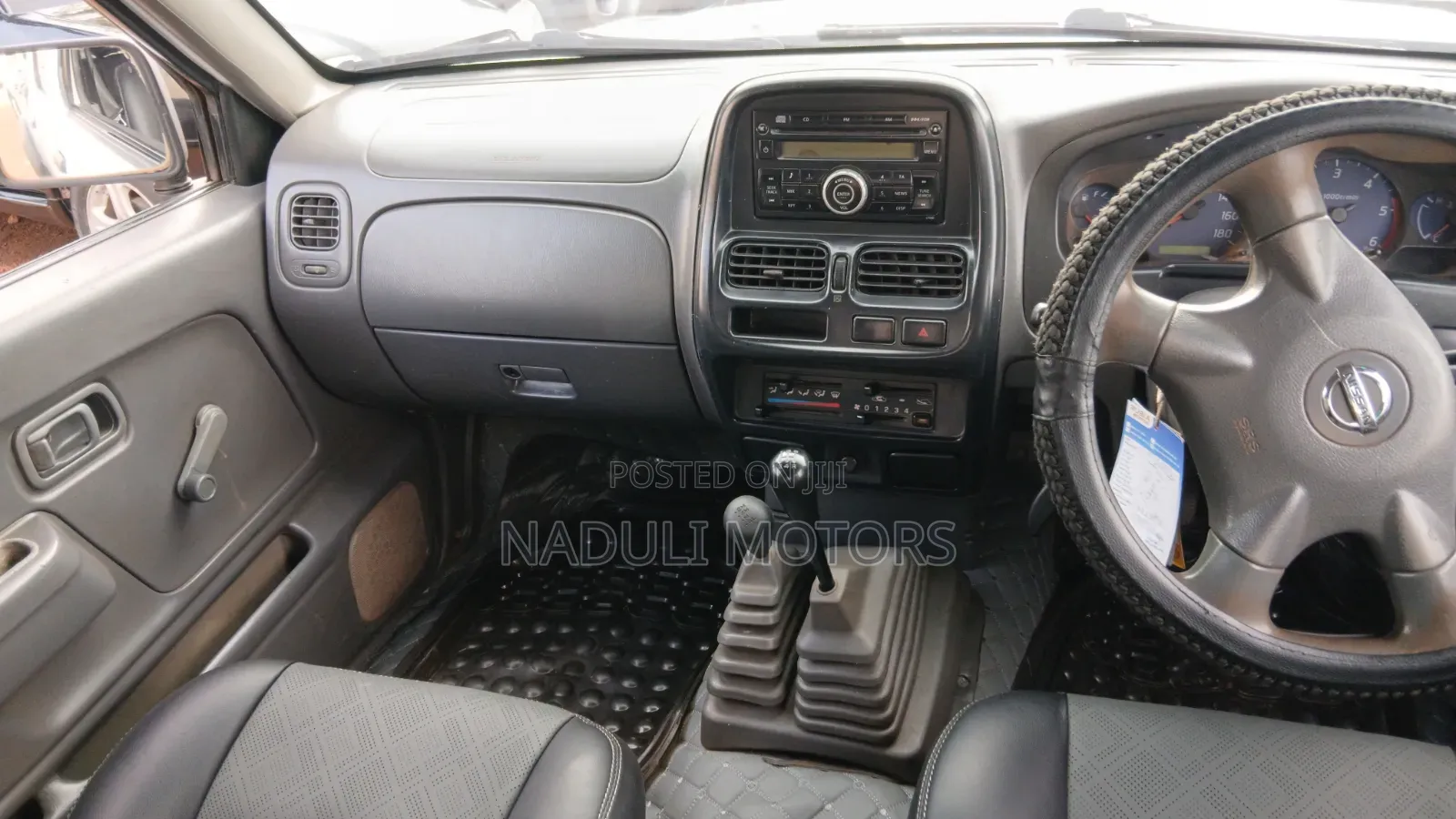 Nissan Hardbody 2400i Double Cab 4x4 2005 White