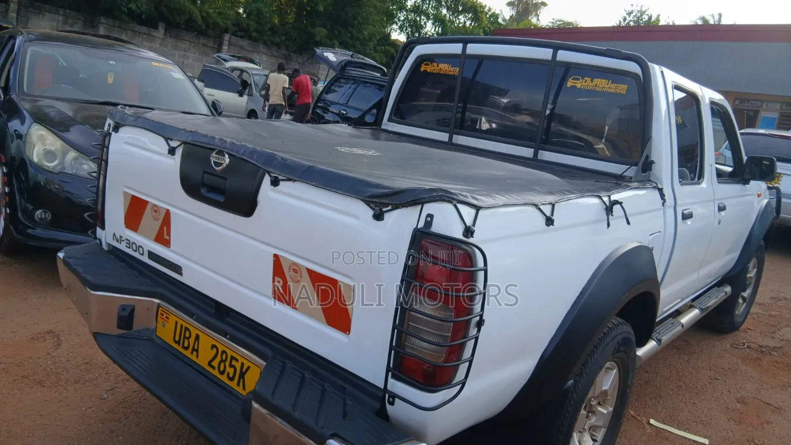 Nissan Hardbody 2400i Double Cab 4x4 2005 White
