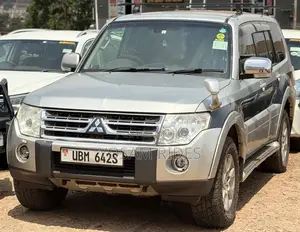 Mitsubishi Pajero 3.2 Di-Dc GLS 2011