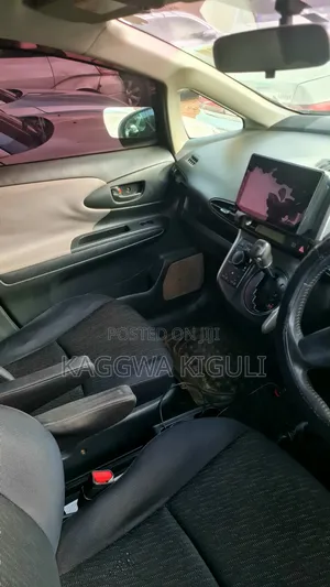 Toyota Wish 2012 Black