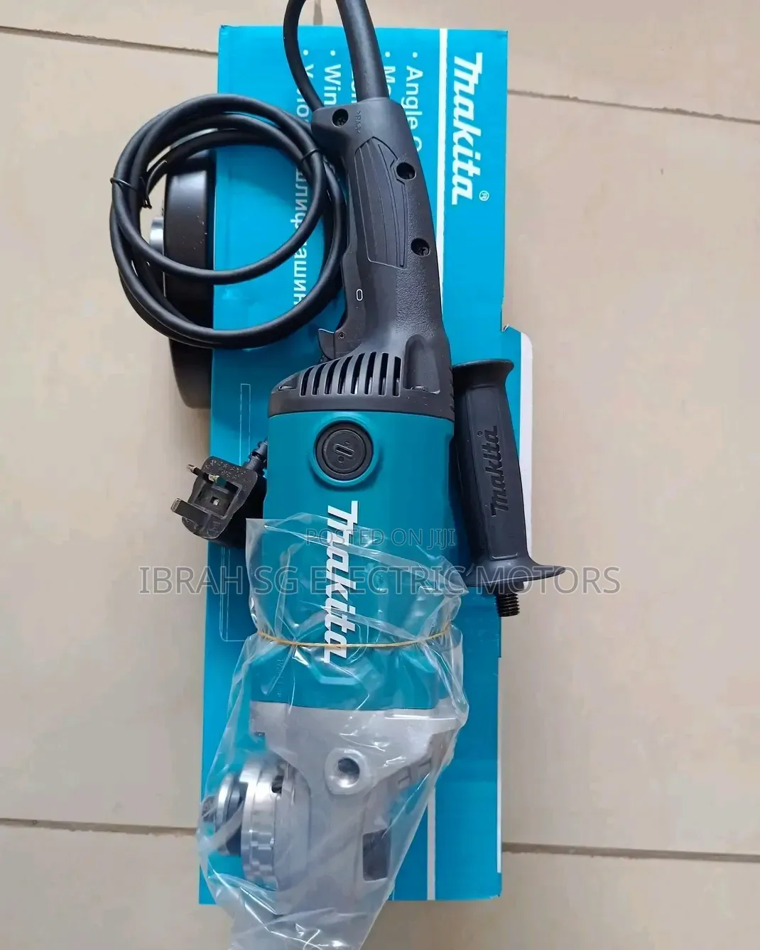 Makita Angle Grinder 7inch