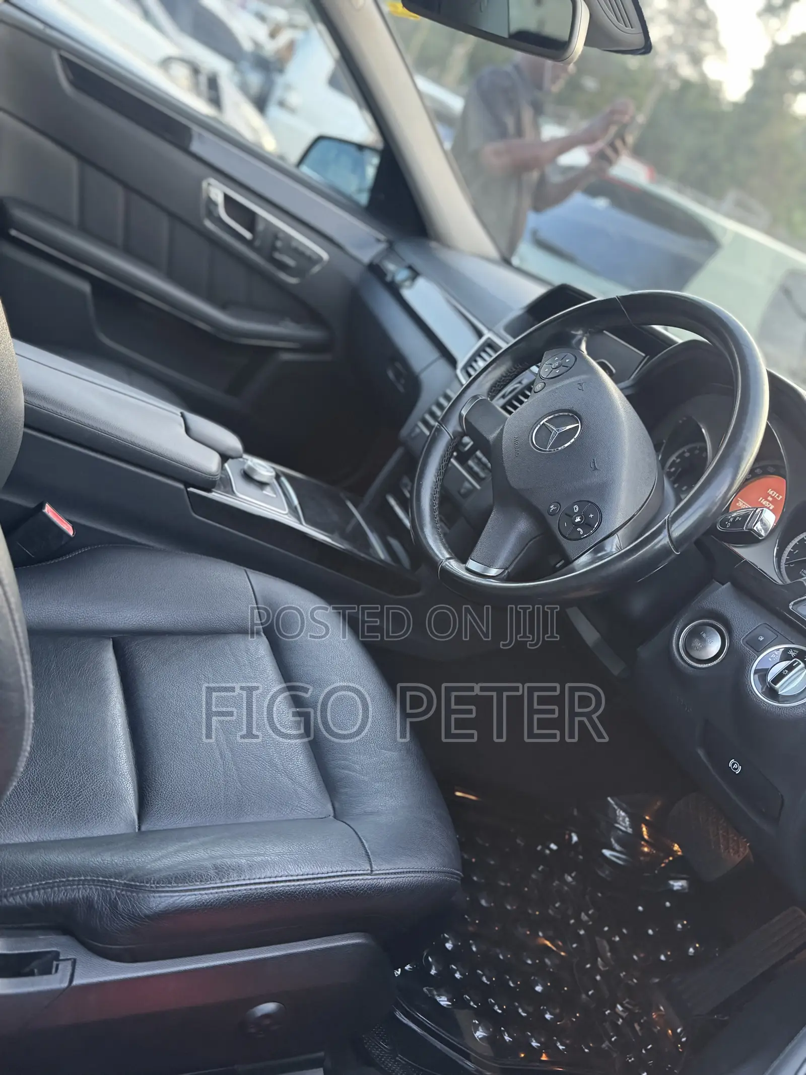 Mercedes-Benz E300 2010 Black