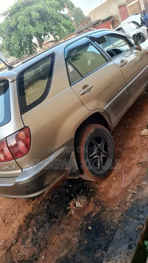 Toyota Harrier 2001 Silver