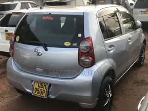 Toyota Passo 2009 Silver