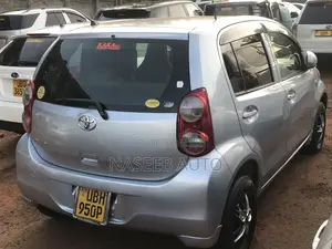 Toyota Passo 2009 Silver