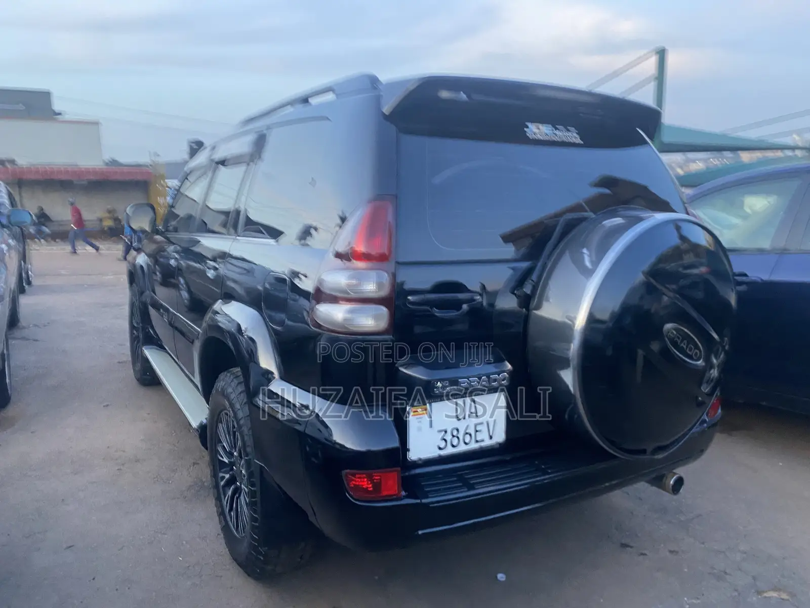 Toyota Land Cruiser Prado 2016 Black