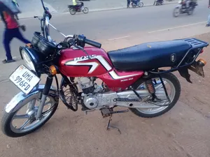 Simba UG Boss+ 100cc 2025 Red