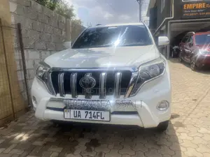 Toyota Land Cruiser Prado 2018 White