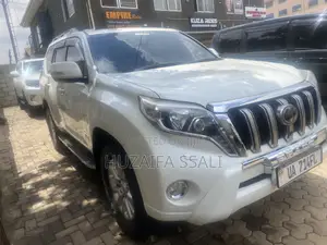 Toyota Land Cruiser Prado 2018 White