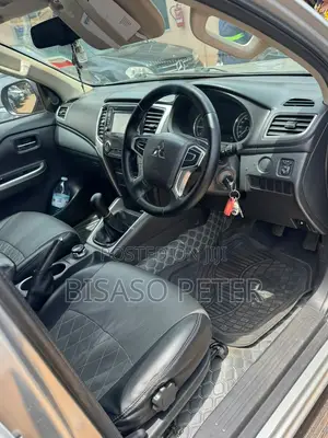 Mitsubishi L200 2022 Silver