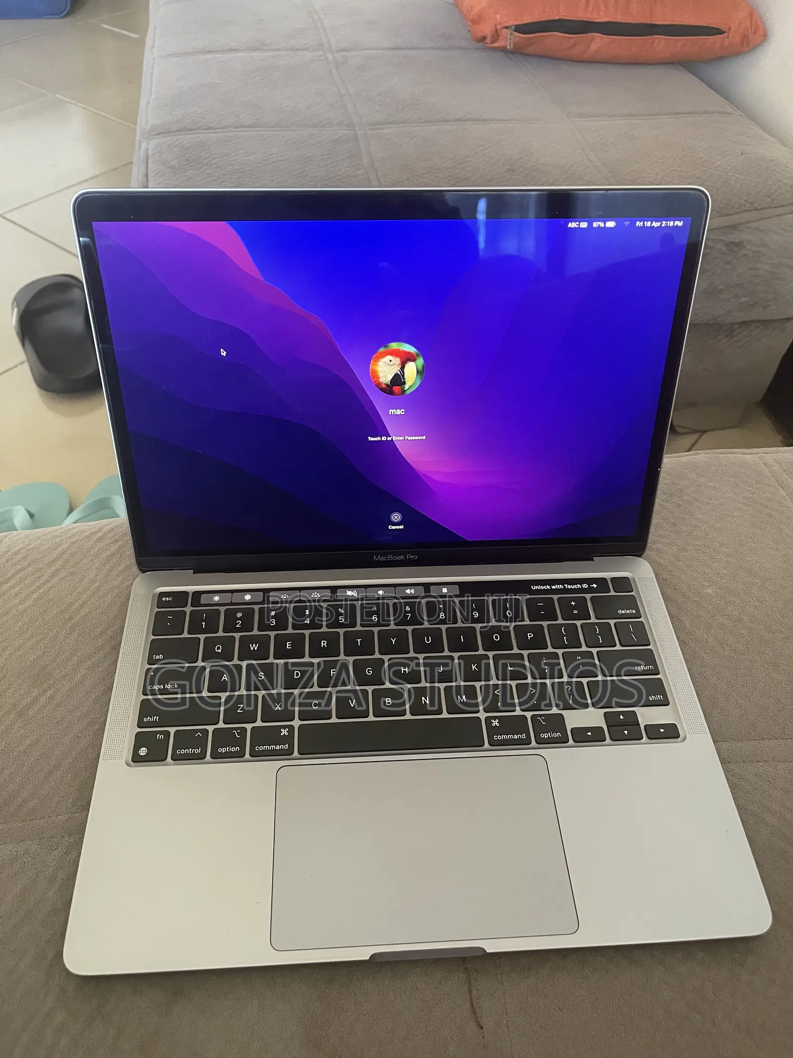 Laptop Apple MacBook Pro 8GB Apple M1 SSD 250GB