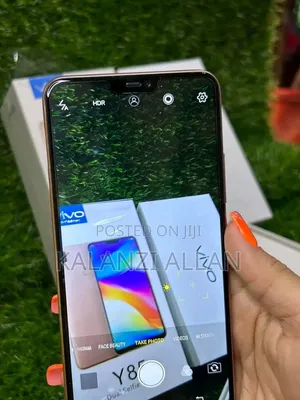 Vivo Y85 64 GB Gold