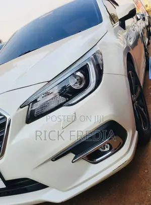 Subaru Legacy 2.5i Premium AWD 2017 White
