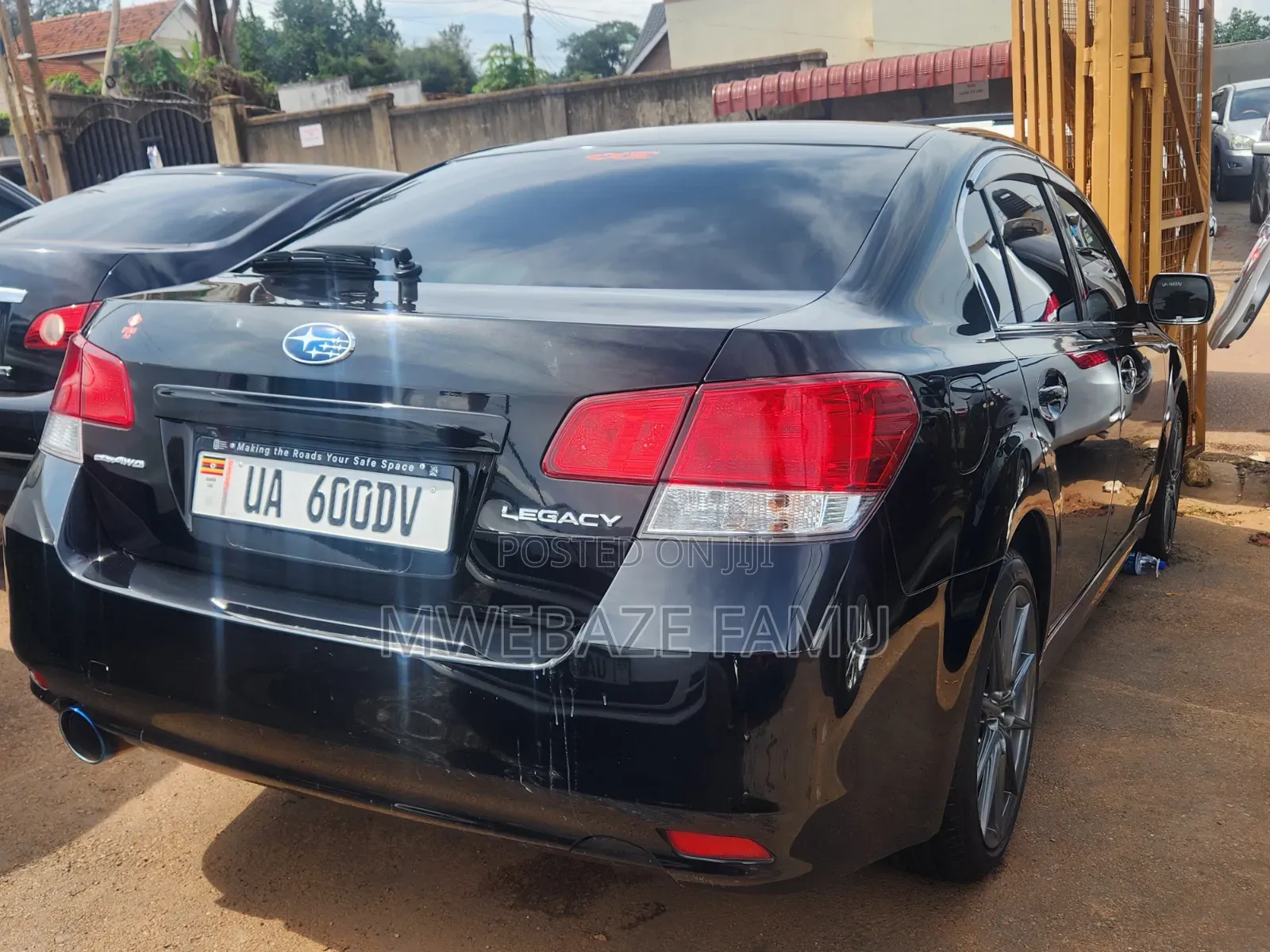 Subaru Legacy 2011 Black