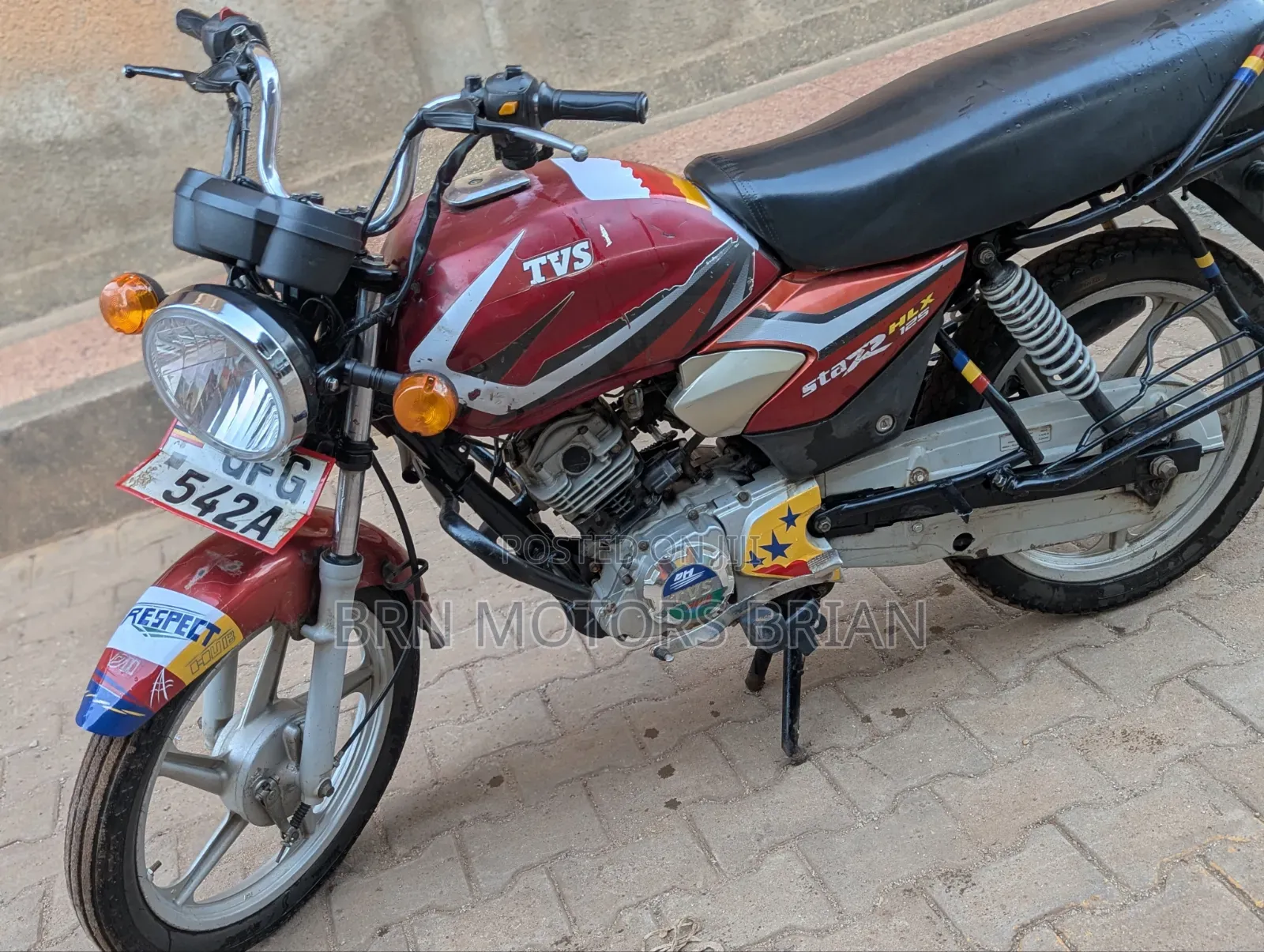 TVS HLX 125 2022 Red