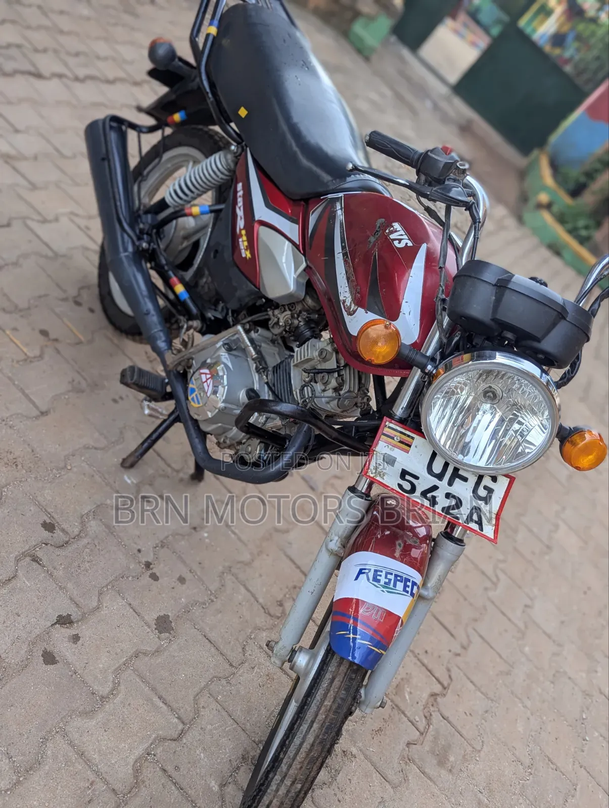 TVS HLX 125 2022 Red