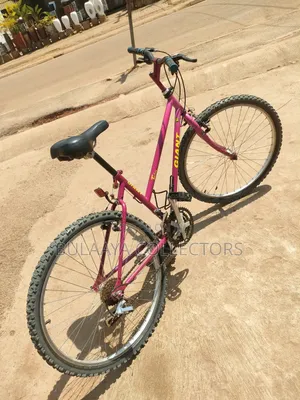 UK Used Pink Step-Through Giant Tachia 26-Inch Mountain Bicycle.