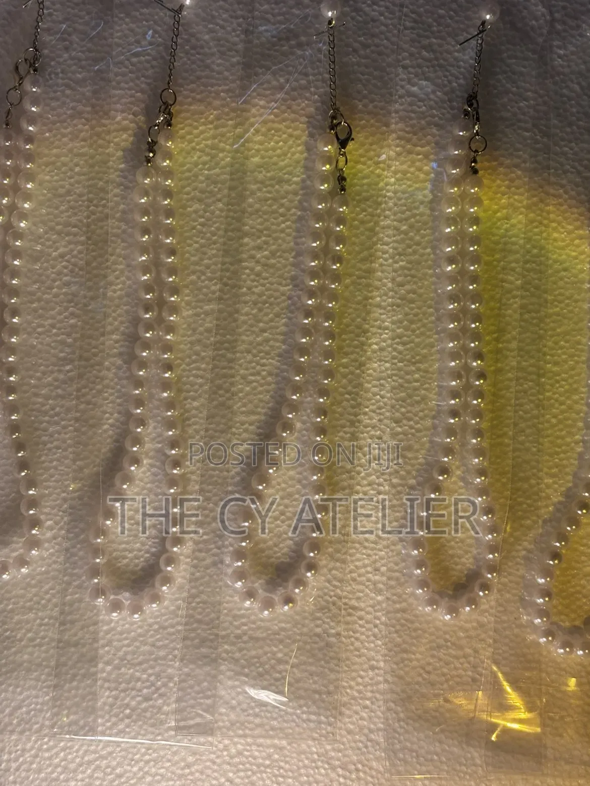 Single Strand Pearl Fashion Necklace