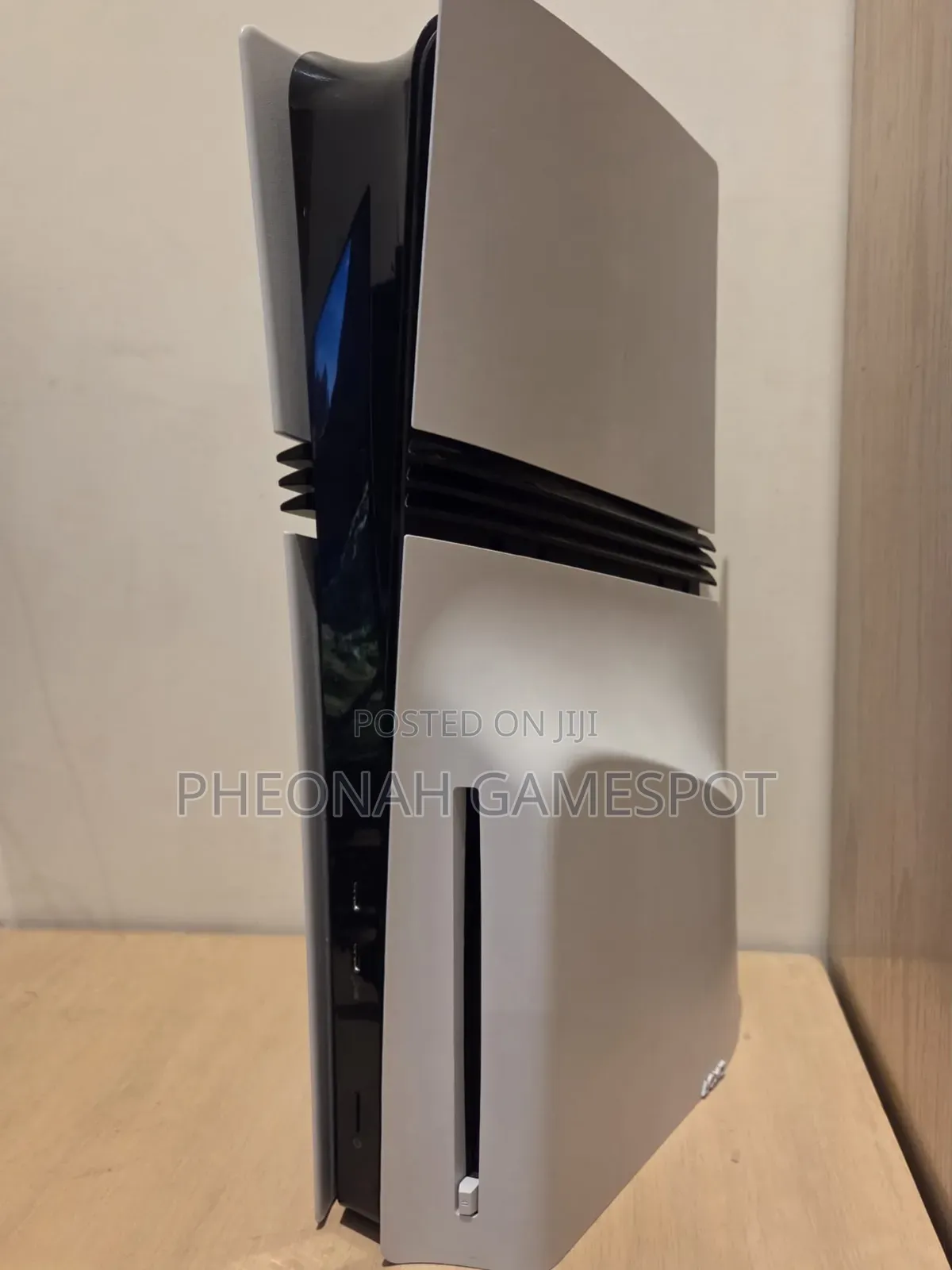UK USED PS5 Pro: Bringing More Joy to the House Than a Rich Uncle.