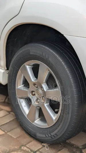 Toyota Harrier 2007 White