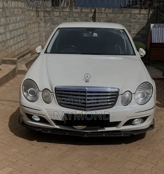 Mercedes-Benz E320 2007 White