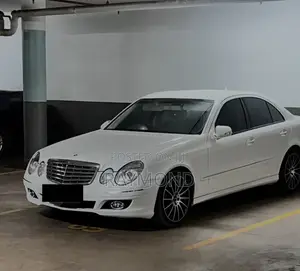Mercedes-Benz E320 2007 White
