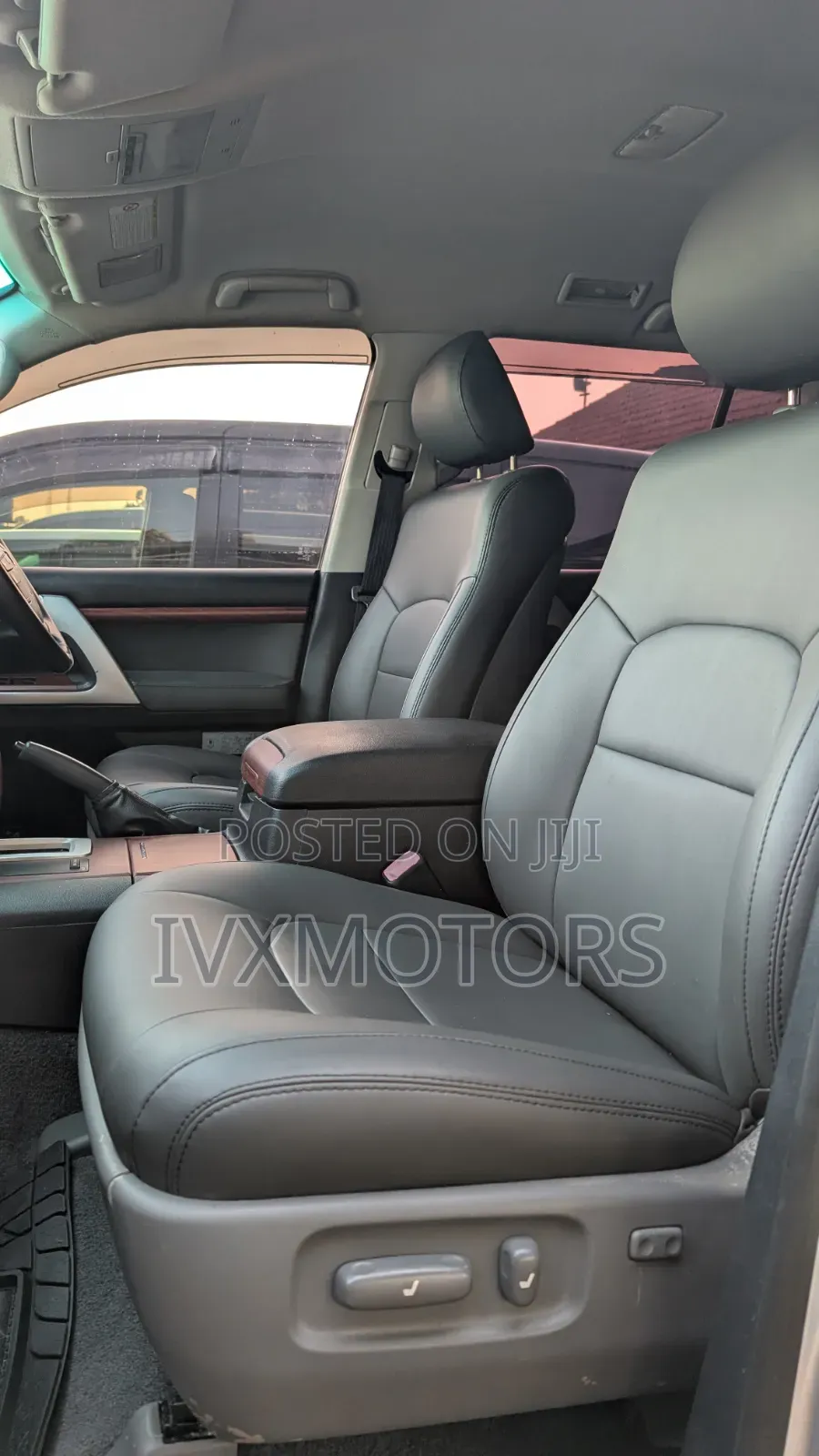 Toyota Land Cruiser 4.5 V8 TD STD 2010 Silver
