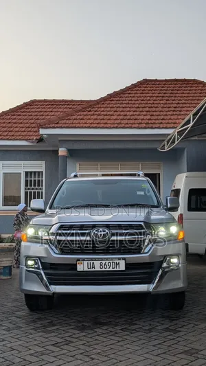 Toyota Land Cruiser 4.5 V8 TD STD 2010 Silver
