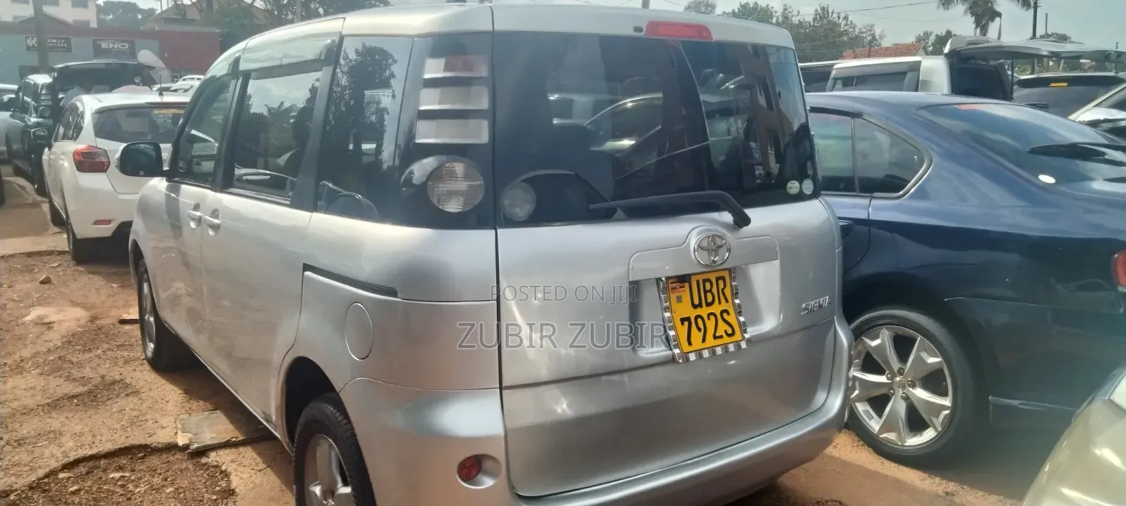 Toyota Sienta 2008 Silver