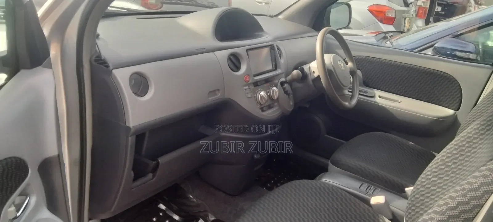 Toyota Sienta 2008 Silver